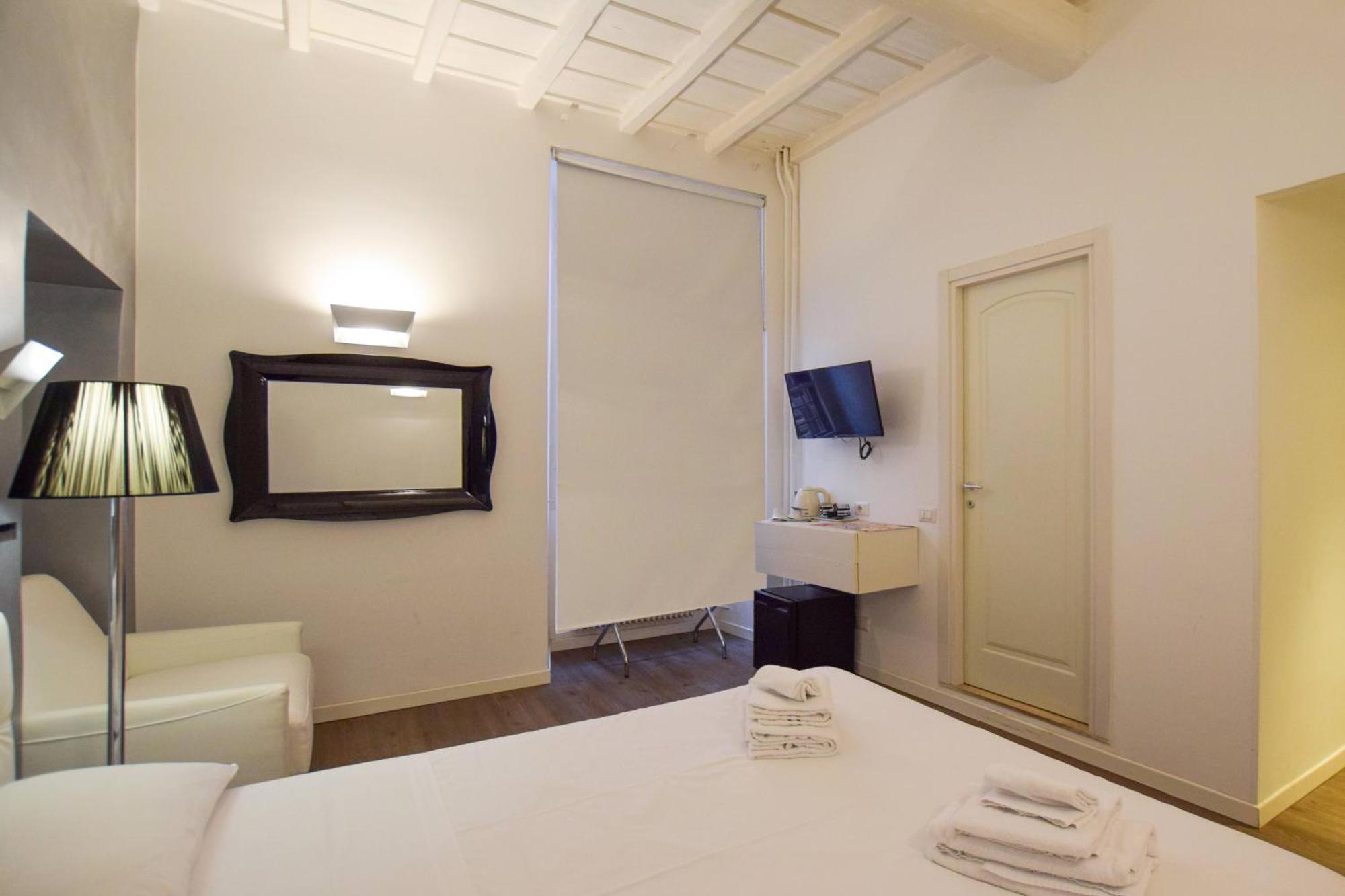 Navona Secret Stay Guest House ローマ エクステリア 写真