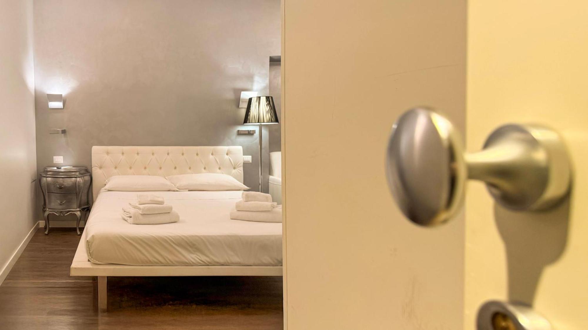 Navona Secret Stay Guest House ローマ エクステリア 写真